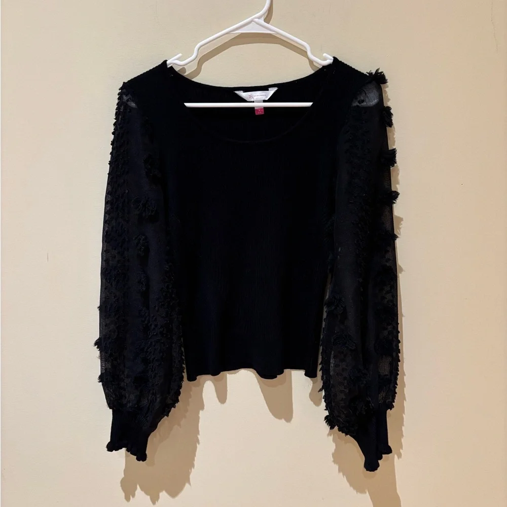 No Boundaries Black Textured Sleeve Blouse
